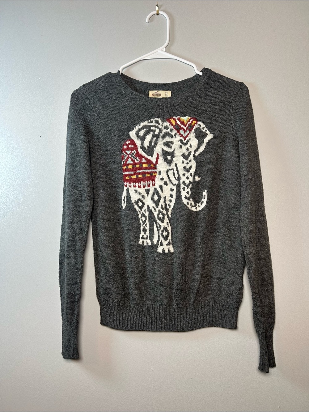 Hollister Charcoal Crewneck Sweater with White and India Elephant